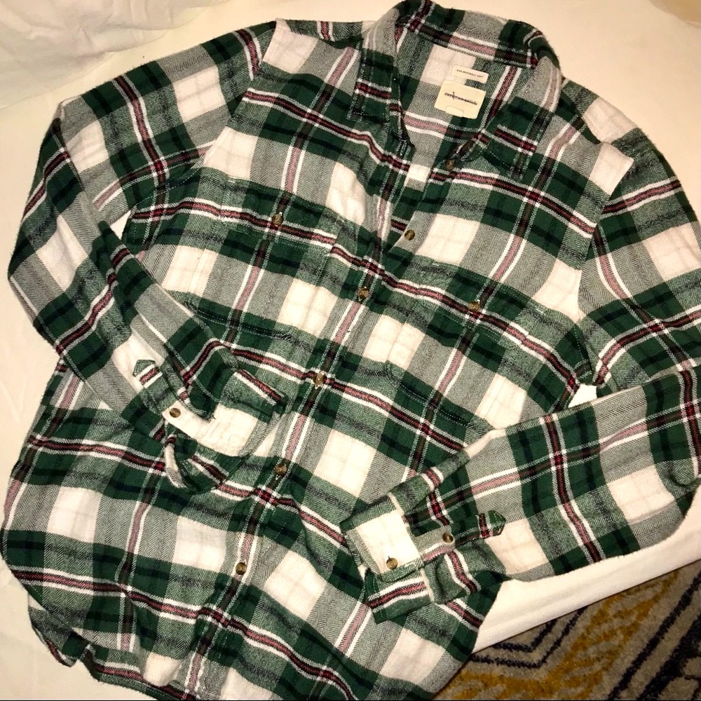 EUC AE Soft Plaid Button up